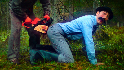 chainsaws still1